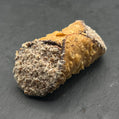 Lekkere Cannoli Cioccolato - Chocolade, ambachtelijk gevuld met romige chocolade-vulling, perfect voor bij de koffie.